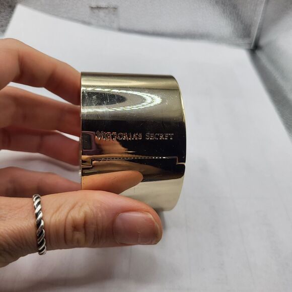 VICTORIA'S SECRET SPIKE CUFF BRACELET RHINESTONE ROCK N ROLL BANGLE SILVER TONE - Picture 3 of 9